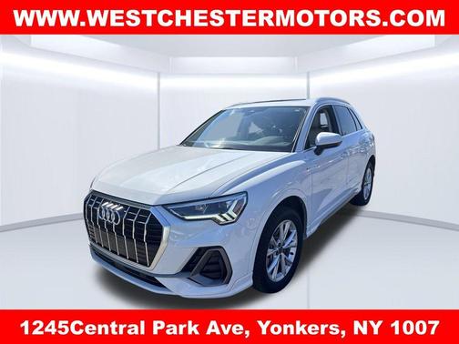 Glacier White Metallic 2022 Audi Q3 45 S line Premium