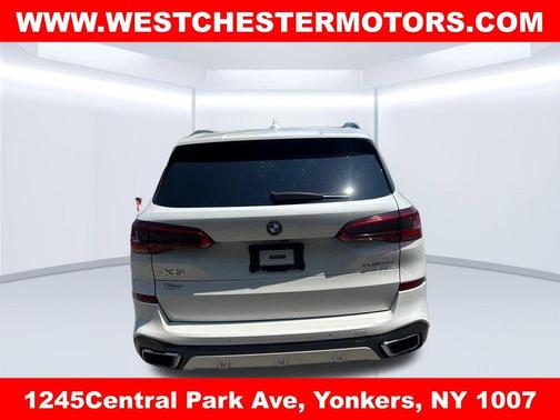 White Metallic 2019 BMW X5 xDrive40i