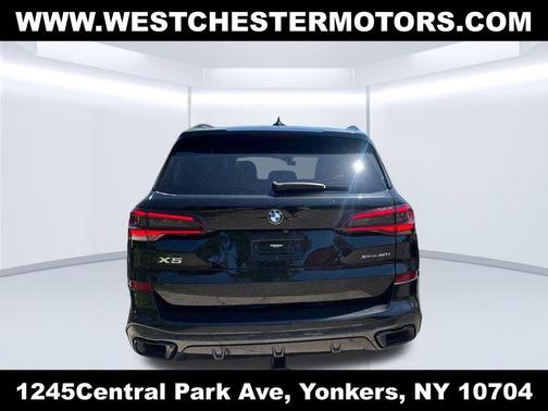 Black 2022 BMW X5 xDrive40i