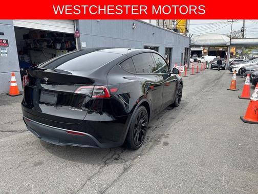 Black 2021 Tesla Model Y Long Range