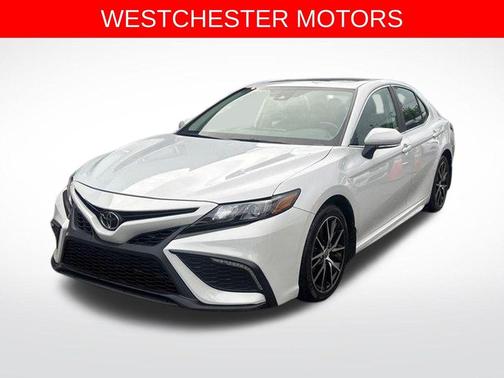 Ice 2024 Toyota Camry SE