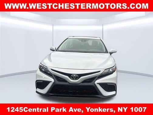 Ice 2024 Toyota Camry SE