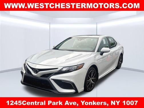 Ice 2024 Toyota Camry SE
