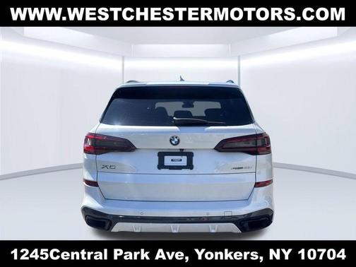 Mineral White Metallic 2022 BMW X5 sDrive40i