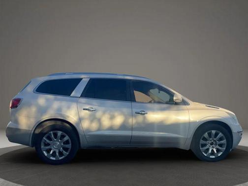 2011 Buick Enclave 2XL
