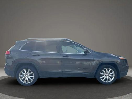 2014 Jeep Cherokee Sport