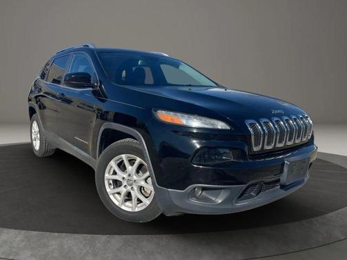 2017 Jeep Cherokee Sport