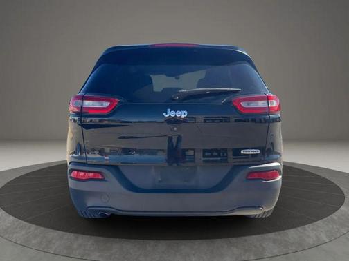 2017 Jeep Cherokee Sport