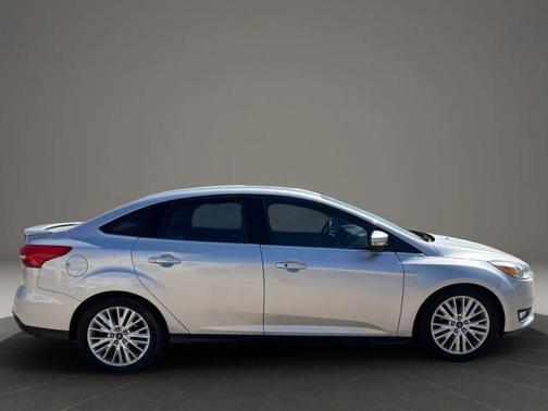 2017 Ford Focus Titanium