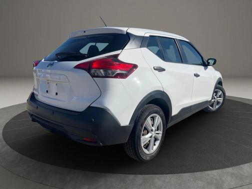 2020 Nissan Kicks S