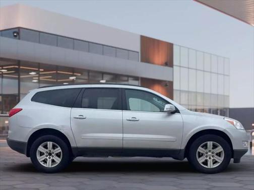 2011 Chevrolet Traverse 2LT