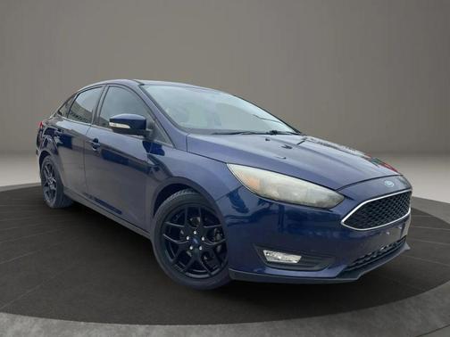 Blue 2016 Ford Focus SE