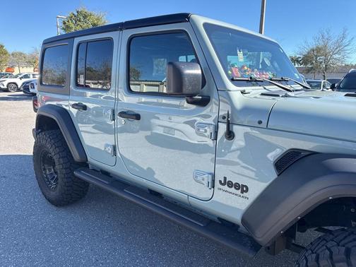 2023 Jeep Wrangler Sport