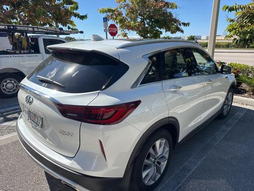 2022 INFINITI QX50 LUXE