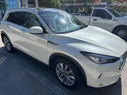 2022 INFINITI QX50 LUXE