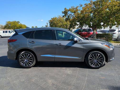 Liquid Carbon Metallic 2026 Acura RDX Advance Package