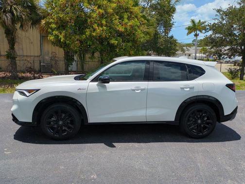 Platinum White Pearl 2026 Acura ADX w/A-Spec Advance Package