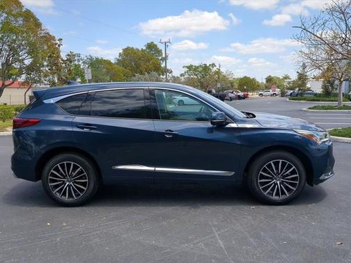 2025 Acura RDX Advance Package