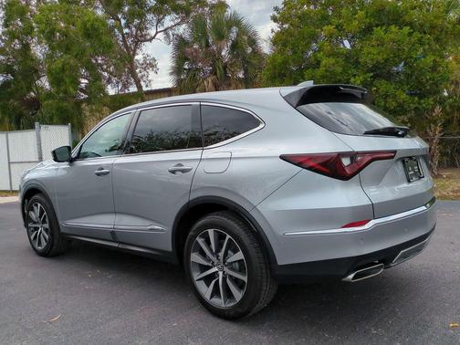 Solar Silver Metallic 2026 Acura MDX Technology Package