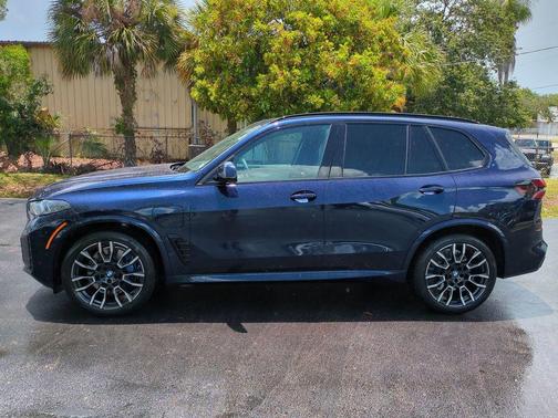 Tanzanite Blue II Metallic 2026 BMW X5 PHEV xDrive50e