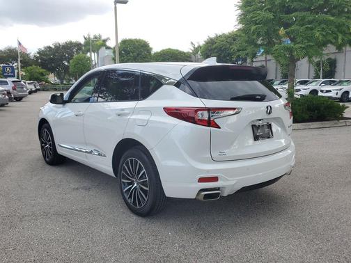 Platinum White Pearl 2026 Acura RDX Advance Package