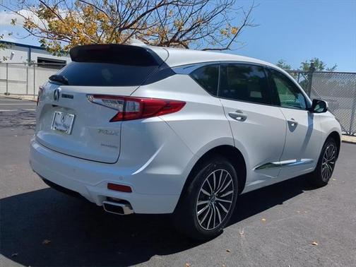 2025 Acura RDX Advance Package