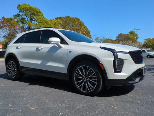 2025 Cadillac XT4 Sport