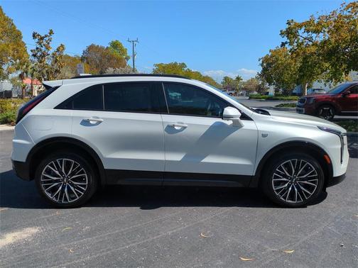 2025 Cadillac XT4 Sport