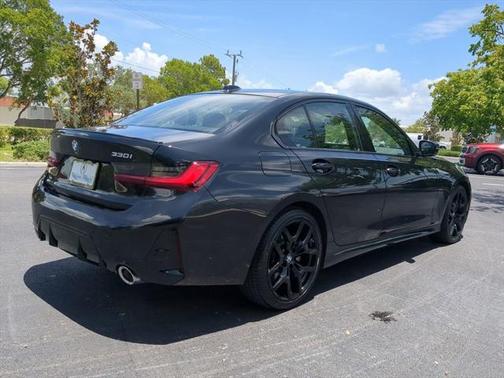 2025 BMW 330 i
