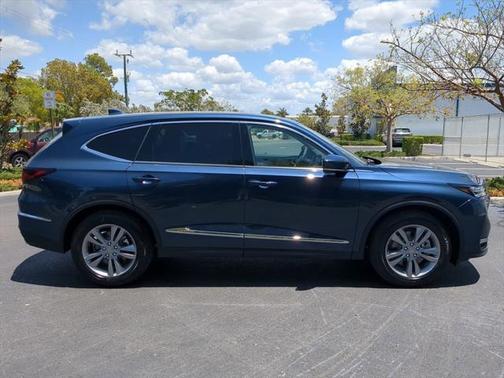 2025 Acura MDX Standard