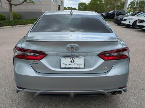 Celestial Silver Metallic 2024 Toyota Camry SE