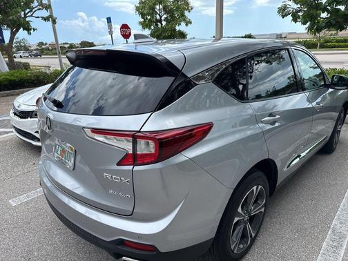 Lunar Silver Metallic 2024 Acura RDX Advance Package