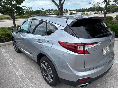 Lunar Silver Metallic 2024 Acura RDX Advance Package