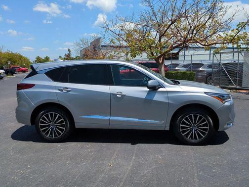 Solar Silver Metallic 2026 Acura RDX Advance Package