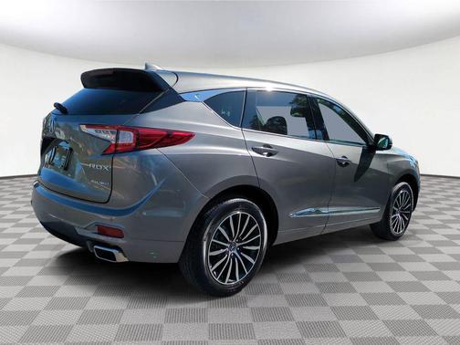 Liquid Carbon Metallic 2026 Acura RDX Advance Package