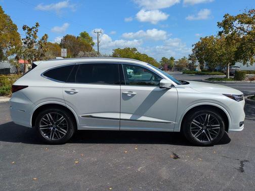 Platinum White Pearl 2026 Acura MDX Advance Package