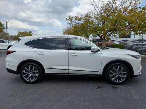 Platinum White Pearl 2023 Acura MDX Technology Package