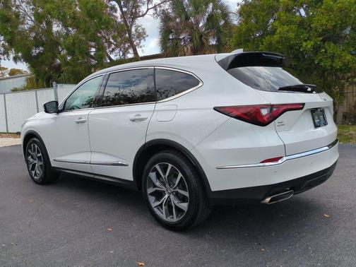 Platinum White Pearl 2023 Acura MDX Technology Package