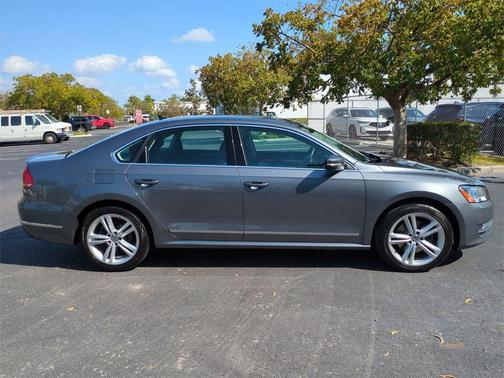 2014 Volkswagen Passat 2.0L TDI DSG SEL Premium
