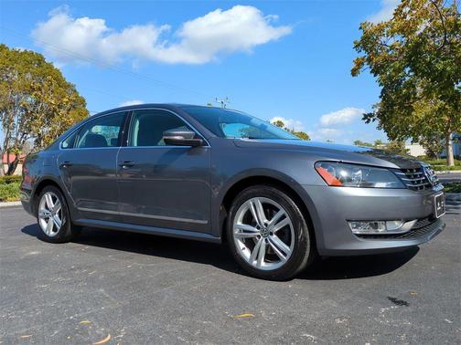 2014 Volkswagen Passat 2.0L TDI DSG SEL Premium