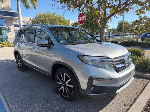 2020 Honda Pilot Touring 8-Passenger