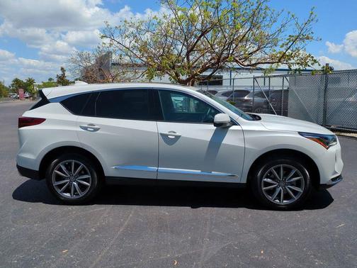 Platinum White Pearl 2023 Acura RDX Technology Package