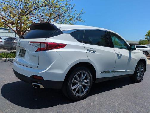 Platinum White Pearl 2023 Acura RDX Technology Package