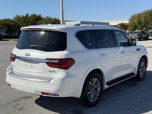 2024 INFINITI QX80 Luxe