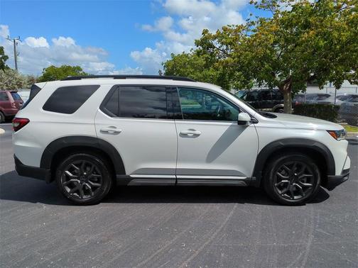 2024 Honda Pilot Touring 8-Passenger