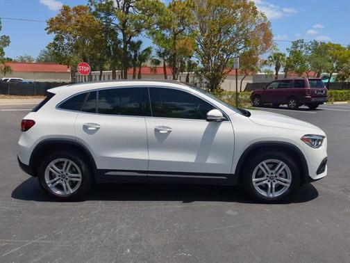 2021 Mercedes-Benz GLA 250 Base 4MATIC