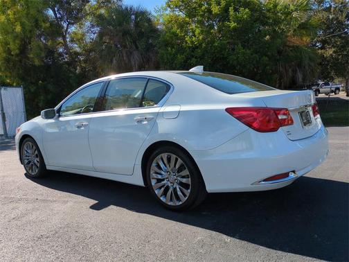2017 Acura RLX Technology Package