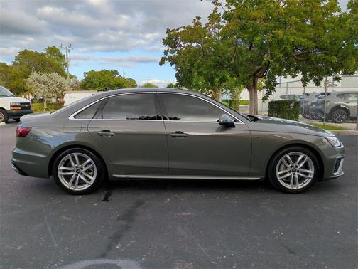 2023 Audi A4 45 S line Premium Plus