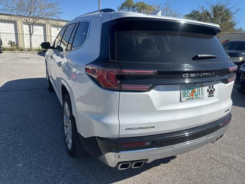 2024 GMC Acadia Denali
