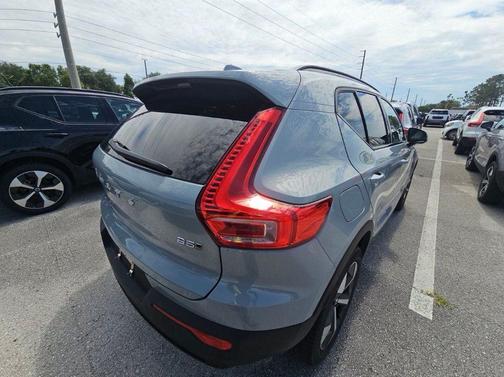 Vapour Grey Metallic 2026 Volvo XC40 Plus, B5 AWD Gas (mild hybrid), Dark